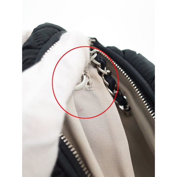 Chanel Chain Bag Shoulder Bubble Quilt - Picture 5 of 9